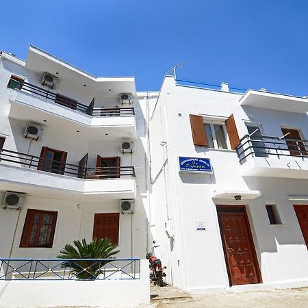To Gefyraki Rooms Agios Kirykos  Exterior photo